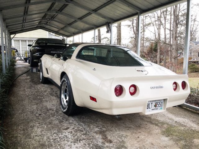 1981 chevrolet corvette w/ fresh 350 crate engine & 700r4 trans