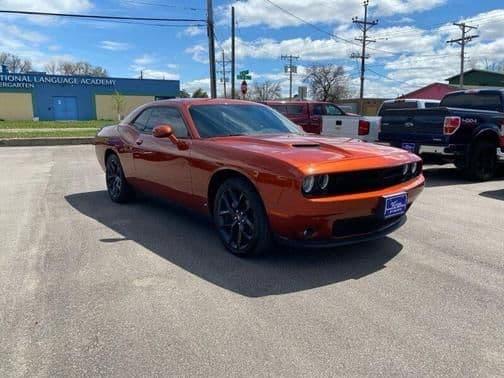 2022 dodge challenger sxt in forest lake, minnesota