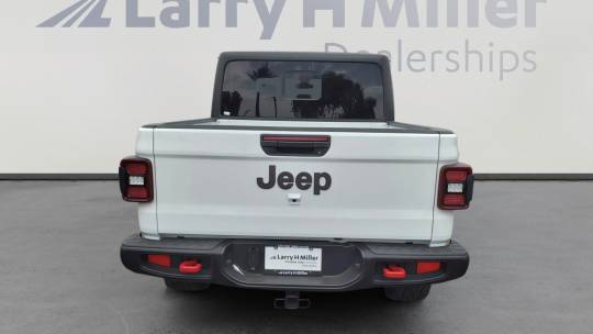 2024 Jeep Gladiator
