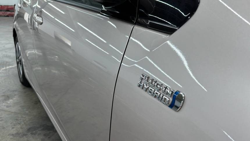 2017 toyota prius prime plus