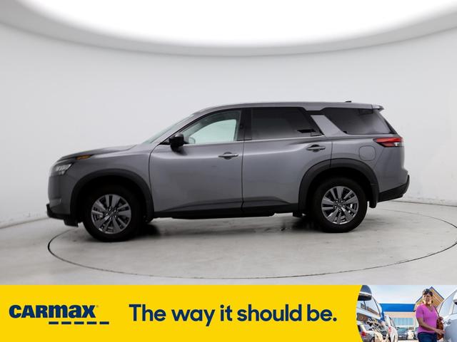 2023 nissan pathfinder s