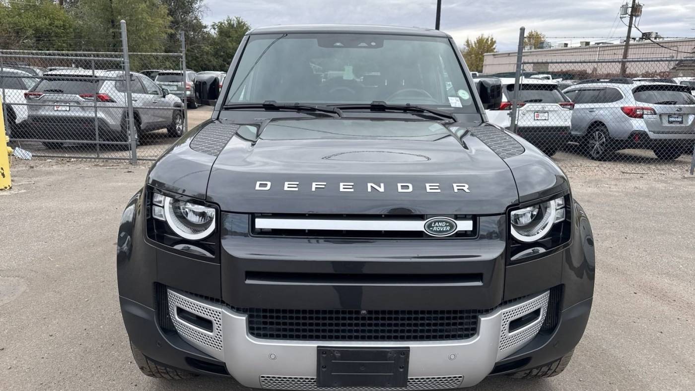 2023 land rover defender 130 s