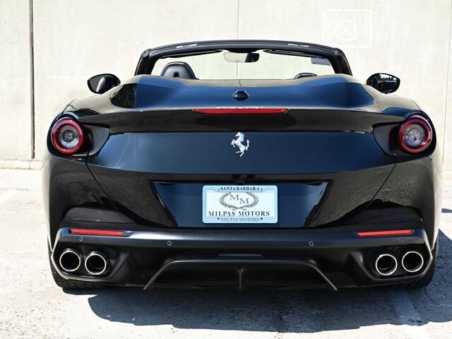 2019 ferrari portofino base
