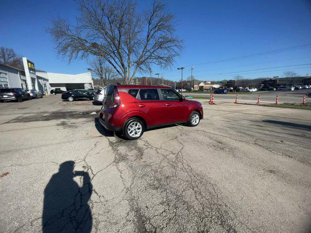 2024 kia soul lx
