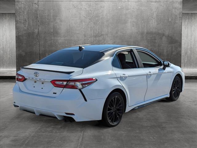 2020 toyota camry se