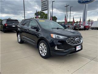 2022 Ford Edge titanium