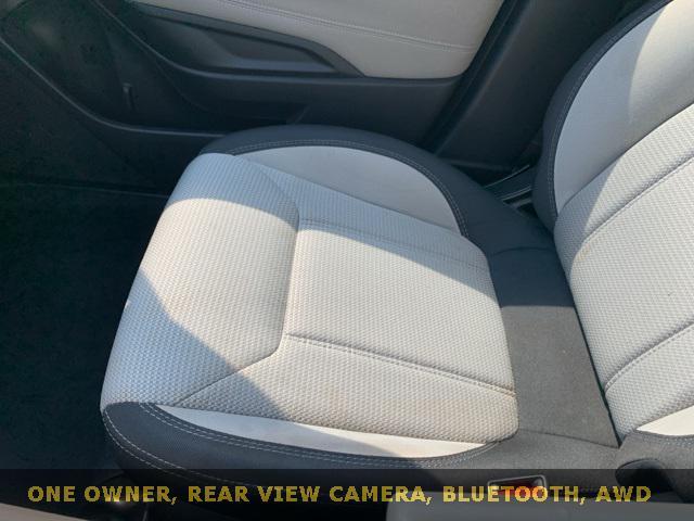 2022 subaru forester base