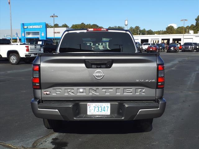 2024 nissan frontier sv