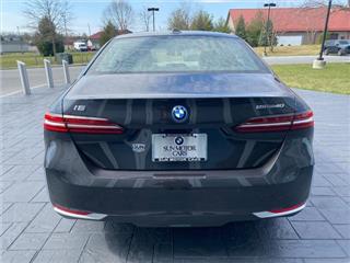 2024 BMW i5 edrive40