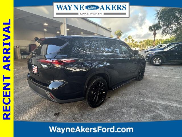 2024 toyota highlander le