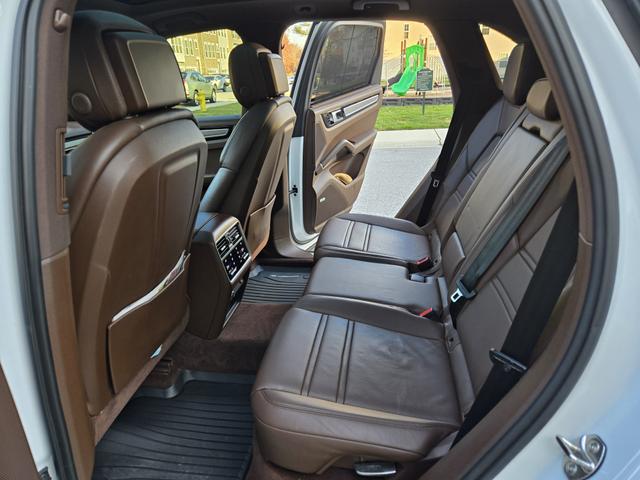 2019 porsche cayenne s