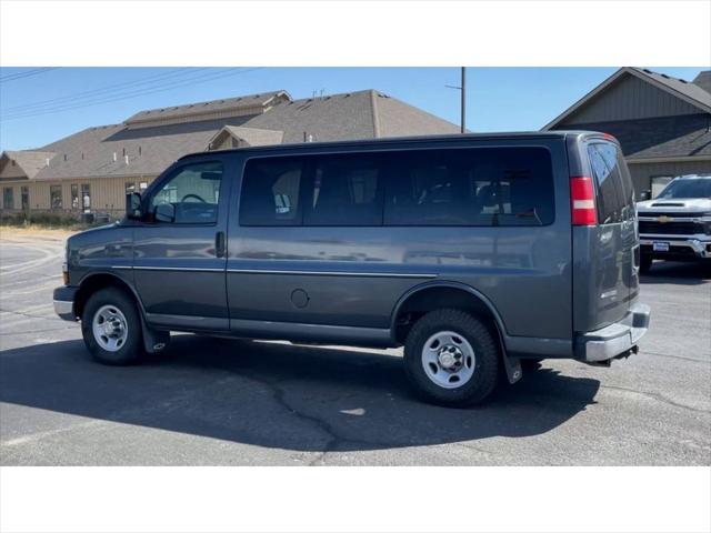 2015 chevrolet express 3500 lt
