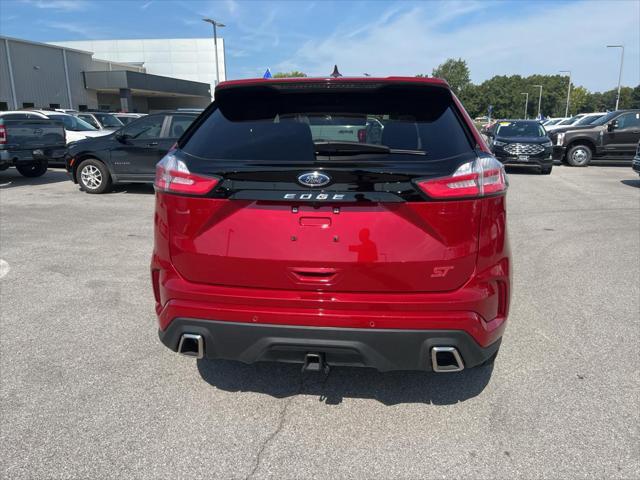 2022 ford edge st
