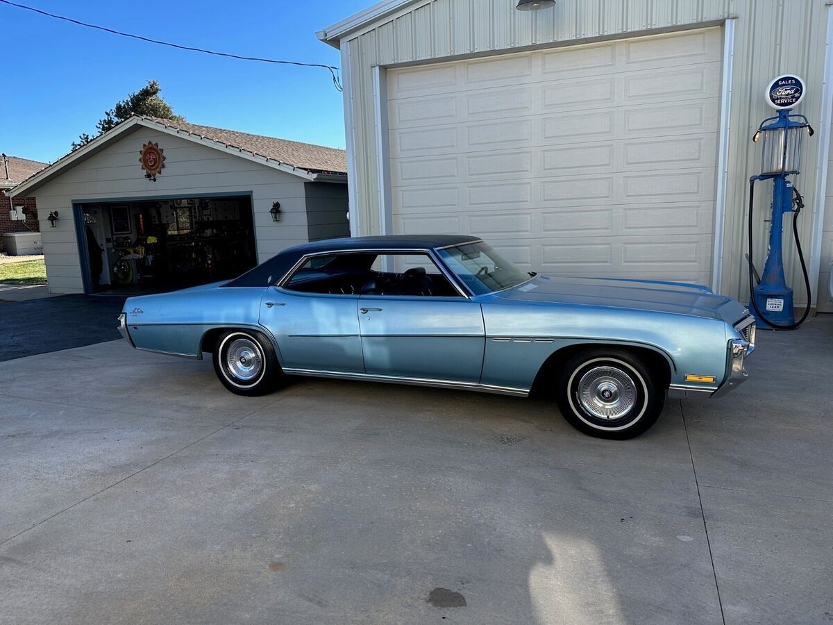 1970 buick lesabre 4-door hardtop