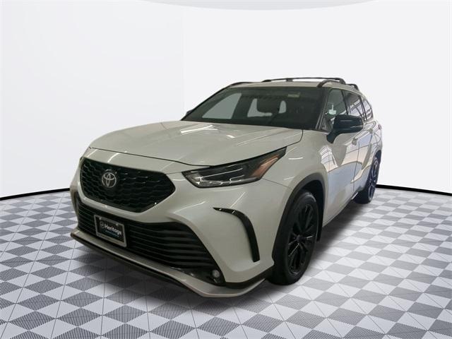 2023 toyota highlander xse