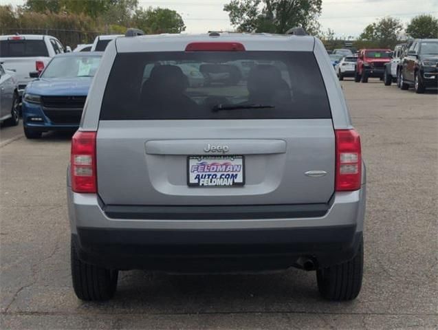 2016 jeep patriot latitude