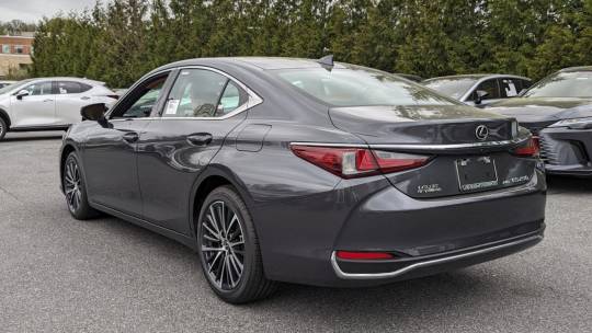 2024 Lexus ES