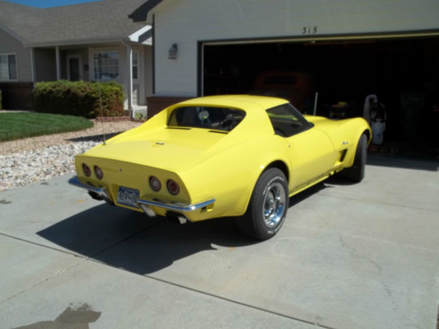chevrolet corvette 1973