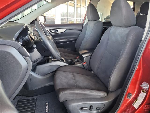 2016 nissan rogue sv