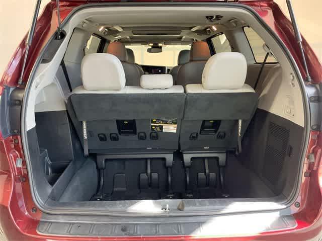 2020 toyota sienna limited premium