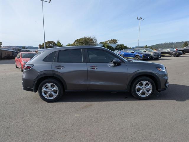 2023 honda hr-v lx