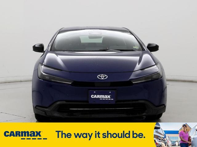 2023 toyota prius le