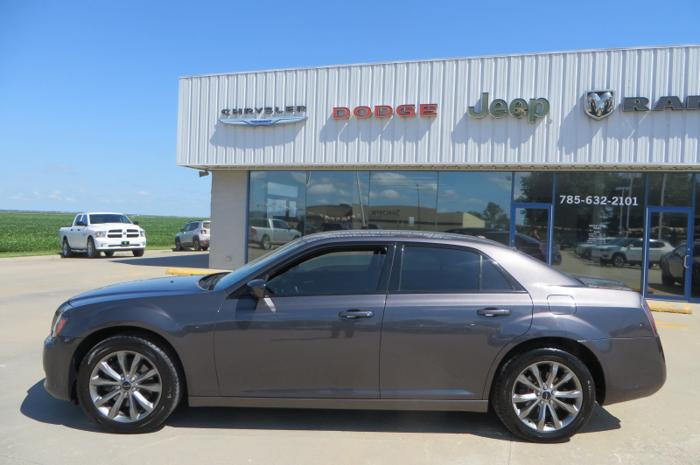 used 2014 chrysler 300 s awd clay center, ks 67432 for sale in clay center, kansas