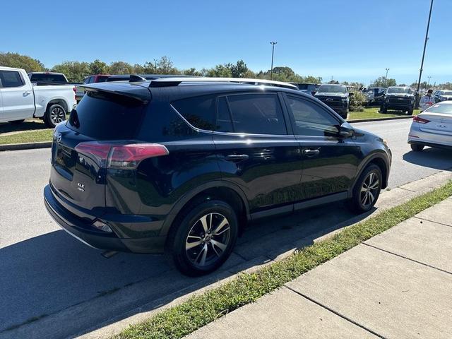 2017 toyota rav4 xle