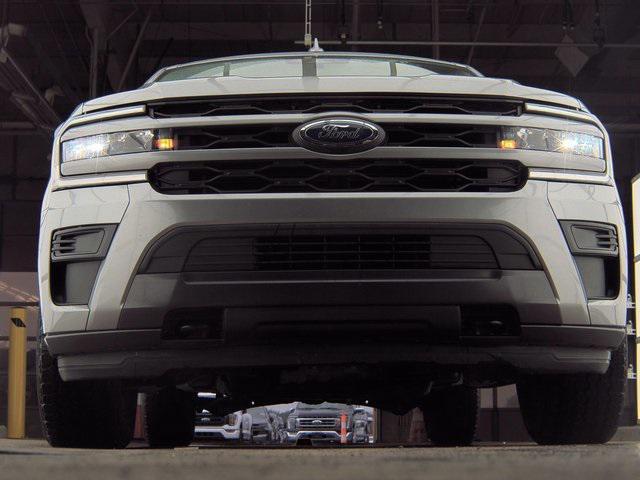 2022 ford expedition xlt max