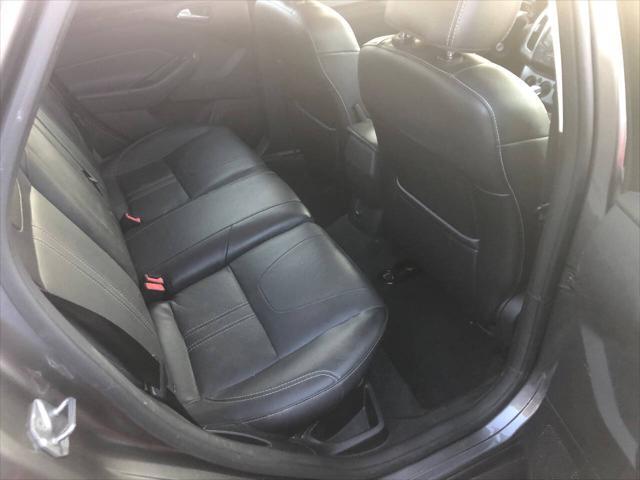 2014 ford focus se