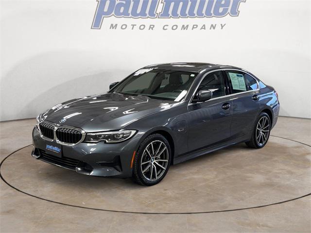2022 bmw 330e base