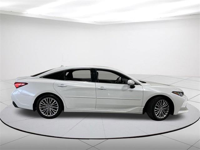 2021 toyota avalon limited