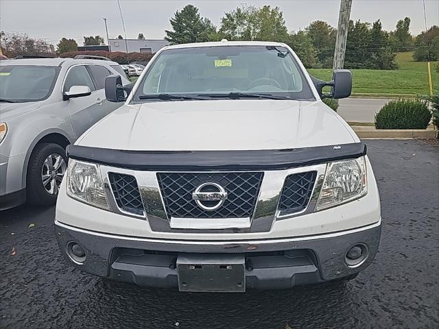 2011 nissan frontier sv