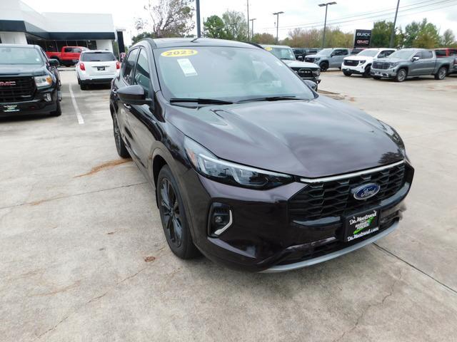 2023 ford escape st-line elite
