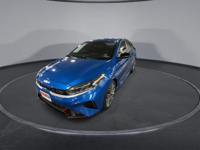 2023 kia forte gt
