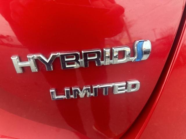 2019 toyota prius limited