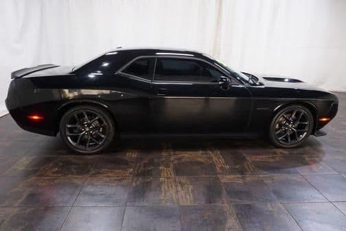 2021 dodge challenger r/t in youngstown, ohio
