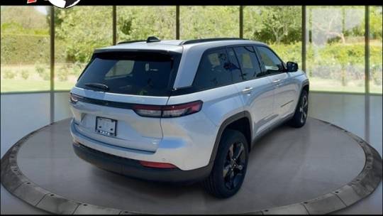 2024 Jeep Grand Cherokee