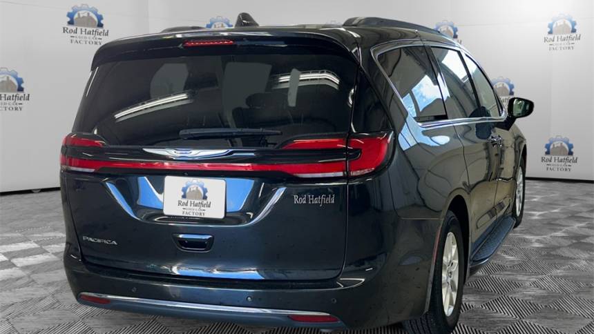 2022 chrysler pacifica touring l
