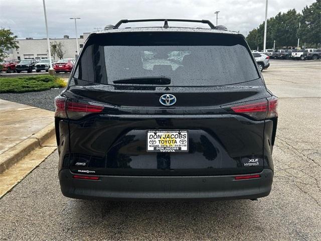 2022 toyota sienna xle