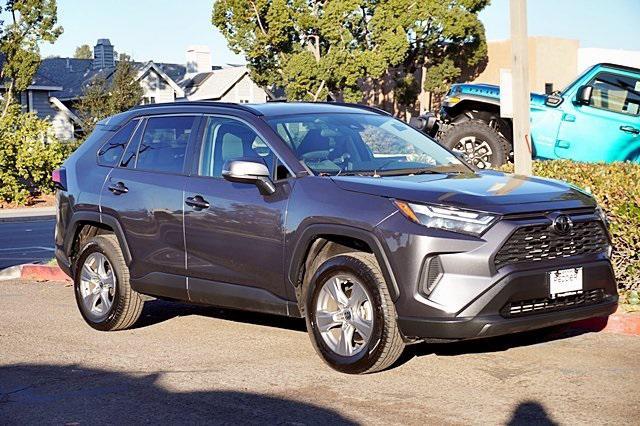 2022 toyota rav4 xle