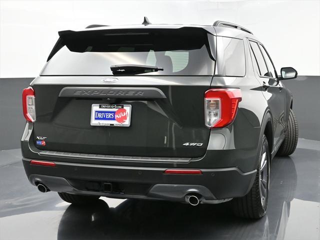2022 ford explorer xlt