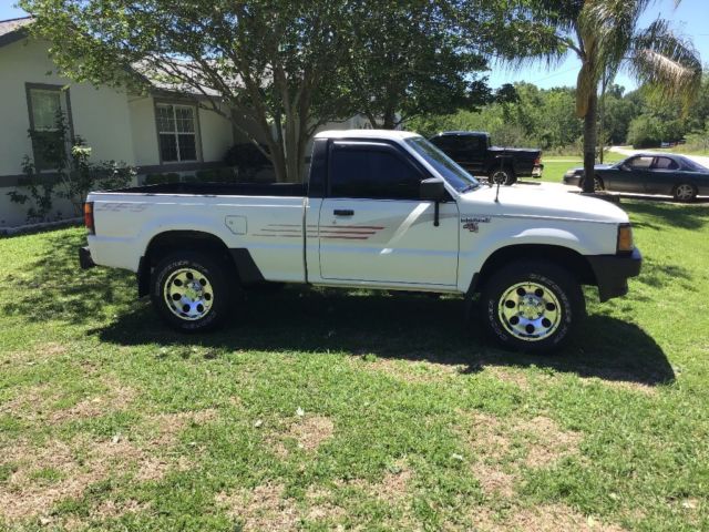 1989 mazda b26001 4x4 truck