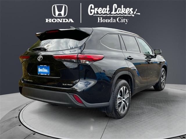 2021 toyota highlander xle