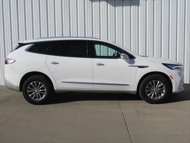2023 buick enclave essence fwd