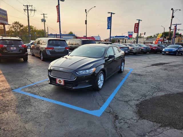 2016 ford fusion se