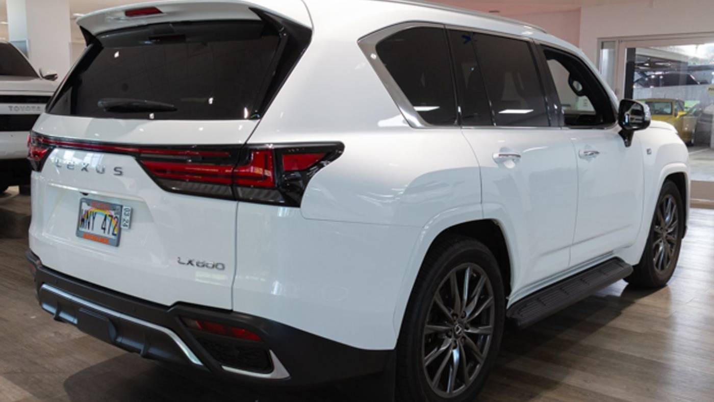 2022 lexus lx 600 f sport handling