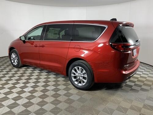 2024 chrysler pacifica