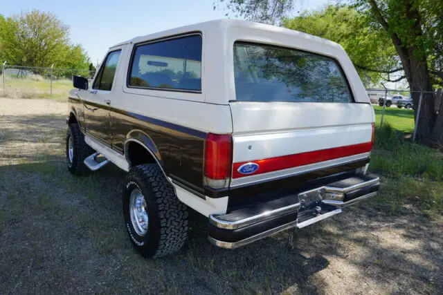 1990 ford bronco xlt 4x4, automatic, loaded, air conditioning