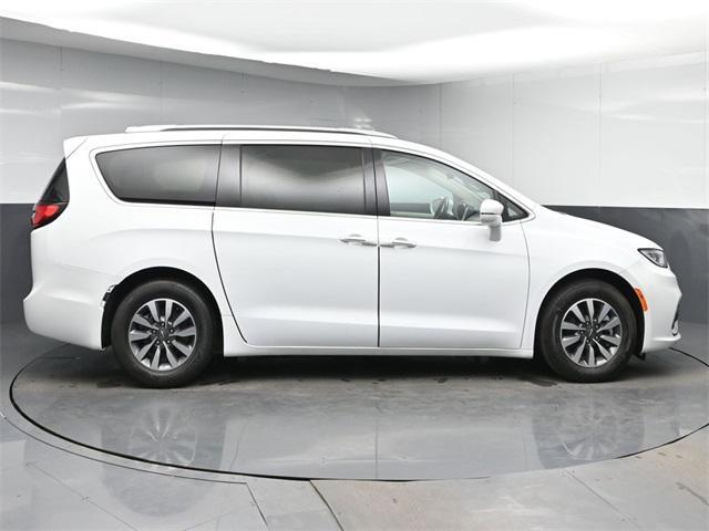 2021 chrysler pacifica touring l